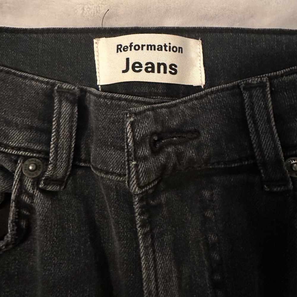 Women’s size 27 gently used perfect condition Reformation jeans